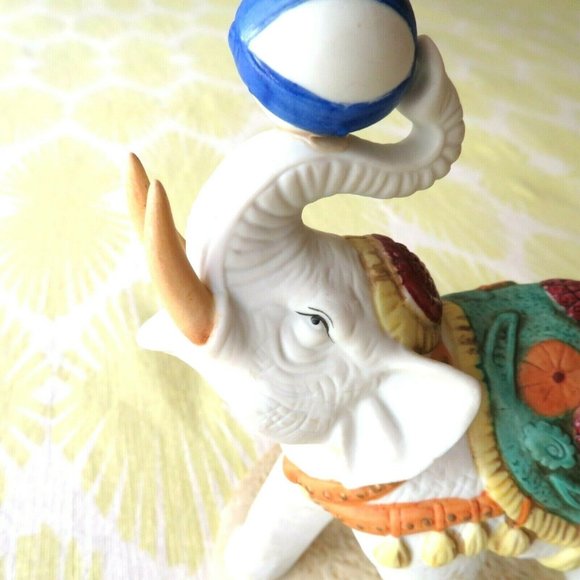 Hand Painted Porcelain Circus Elephant Figurine Figure Trunk Up Raised - Picture 9 of 12